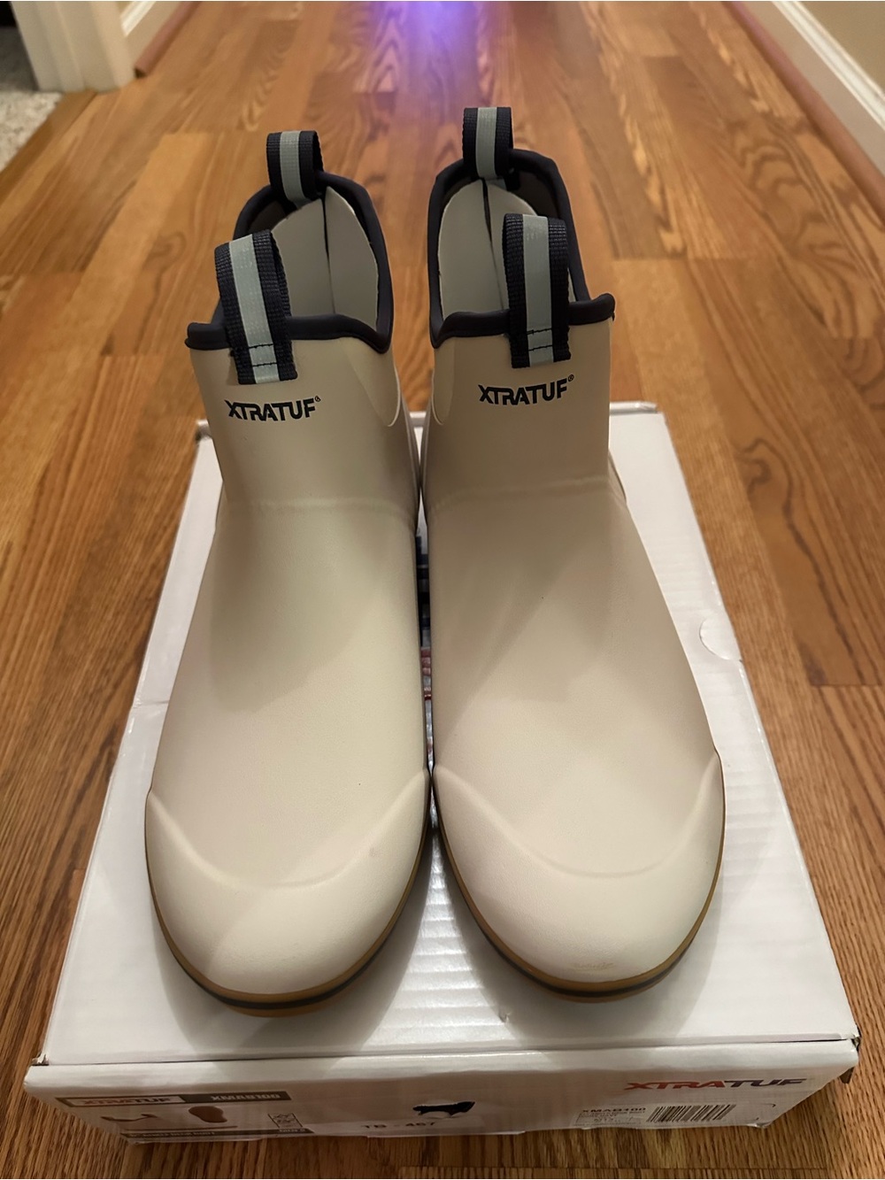 XTRATUF Men’s Short Deck Boots in Cream with Navy Trim